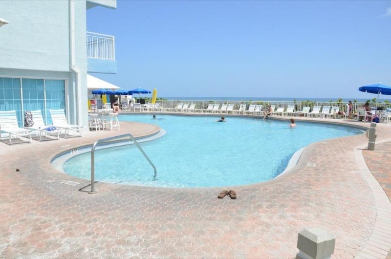 Coconut Palms Beach Resort New Smyrna Beach Bagian luar foto
