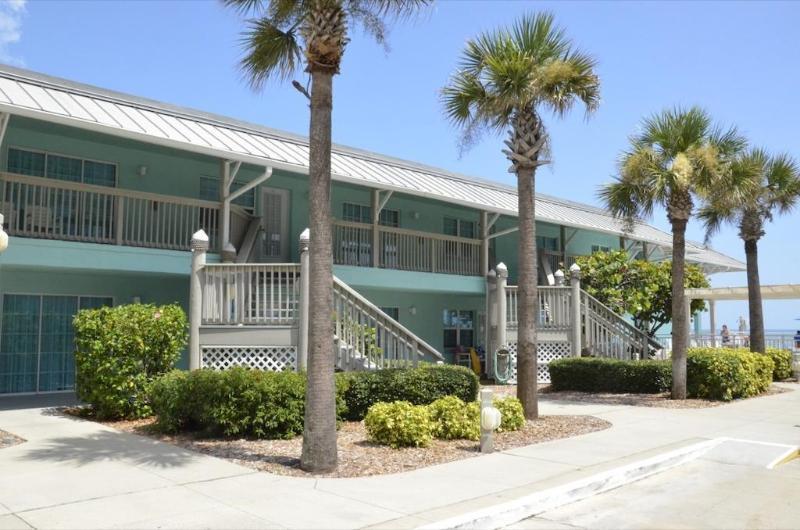 Coconut Palms Beach Resort New Smyrna Beach Bagian luar foto
